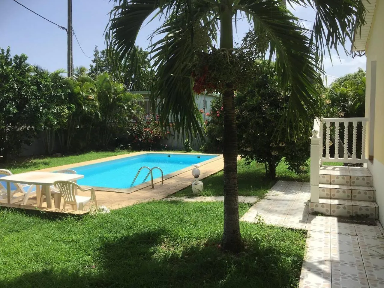 T2 Tropical En Bord De Piscine A 100M De La Mer location